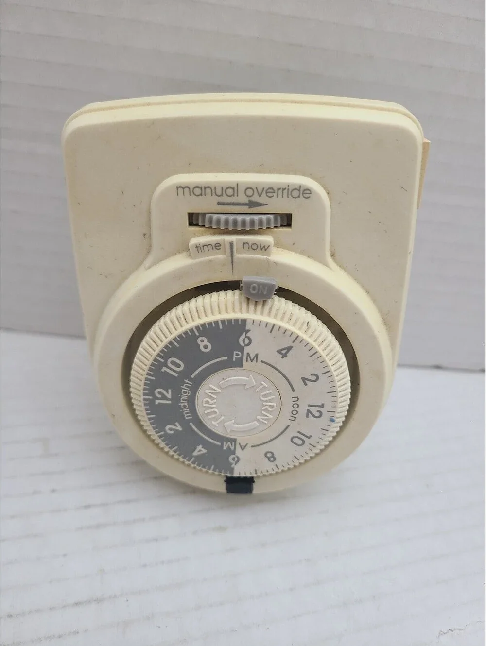 Toastmaster 24 Hour Analog Timer Model 12-901